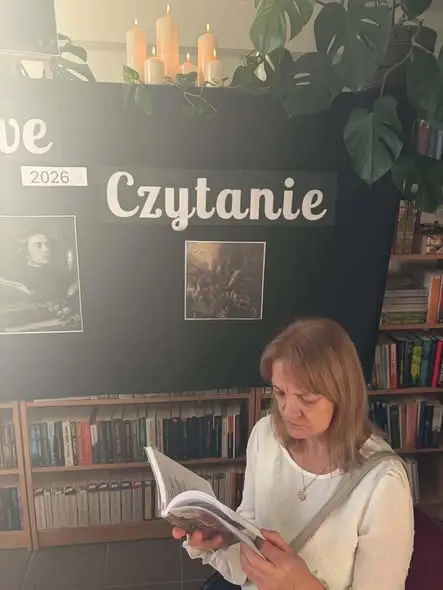 Narodowe Czytanie w Bibliotece w Stobiernej – wspólne spotkanie z „Dziadami” Mickiewicza