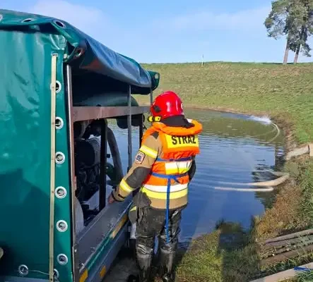 Ćwiczenia przeciwpowodziowe na zbiornikach TC Dębica