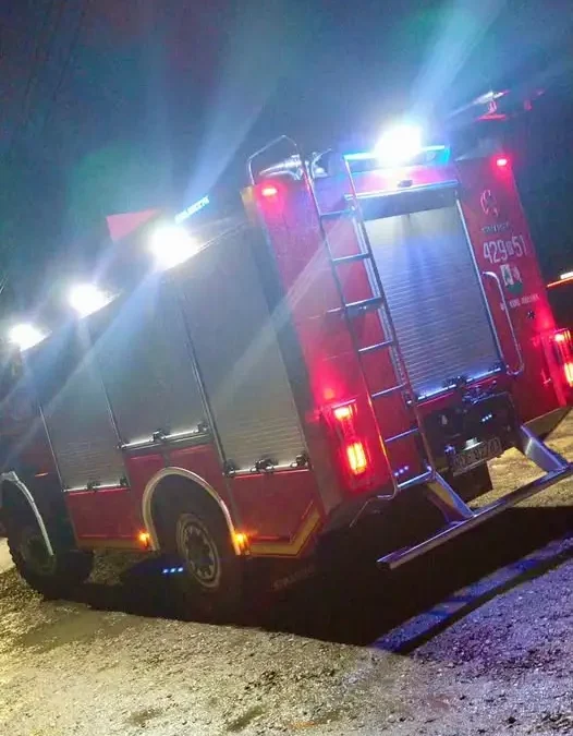 Jodłowa: Strażacy z OSP wypompowywali wodę z budynku mieszkalnego