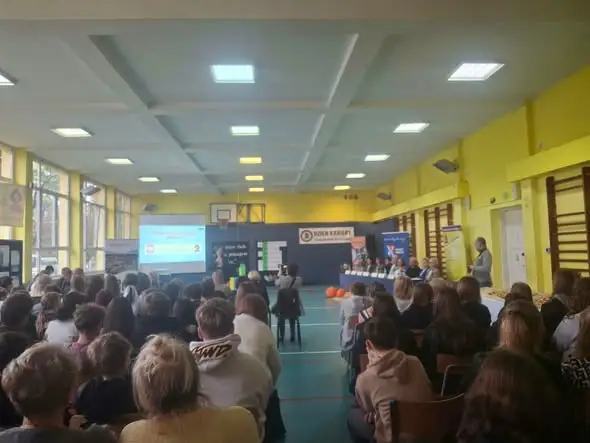 Uczniowie z Dębicy odkrywali tajniki rynku pracy na Dniu Kariery